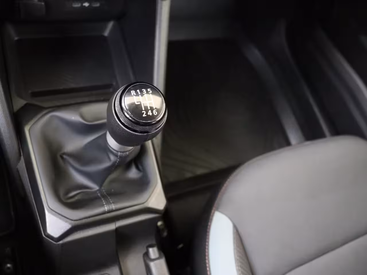 Dacia Duster 1.2 Eco-G 120 extreme | blind spot monitoring | 360 graden camera | verwarmbare voorruit |