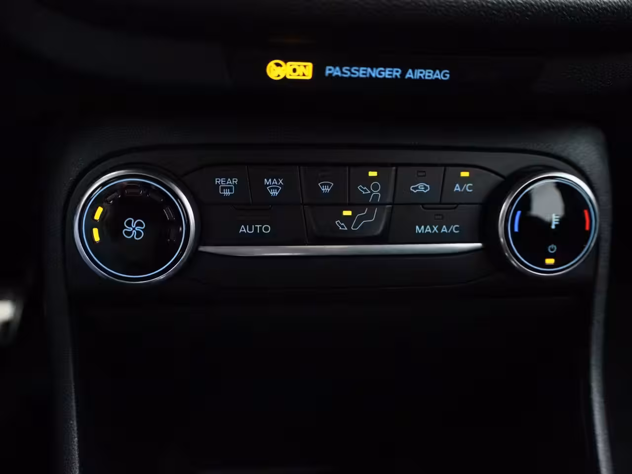 Ford Fiesta 1.0 EcoBoost ST-Line | Navi | Airco | Cruise Control Adaptief | Camera + PDC | LMV | DAB |