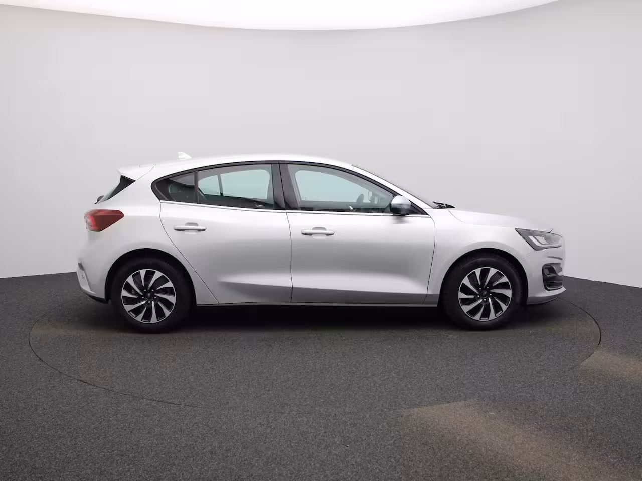 Ford Focus 1.0 EcoBoost Hybrid Titanium Style | Navigatie | Climate Control | Parkeersensoren | Cruis