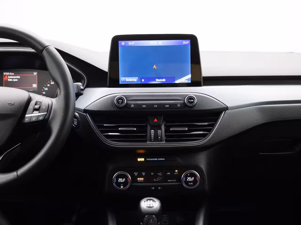 Ford Focus 1.0 EcoBoost Hybrid Titanium Style | Navigatie | Climate Control | Parkeersensoren | Cruis