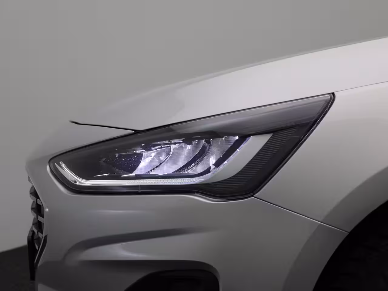 Ford Focus 1.0 EcoBoost Hybrid Titanium Style | Navigatie | Climate Control | Parkeersensoren | Cruis