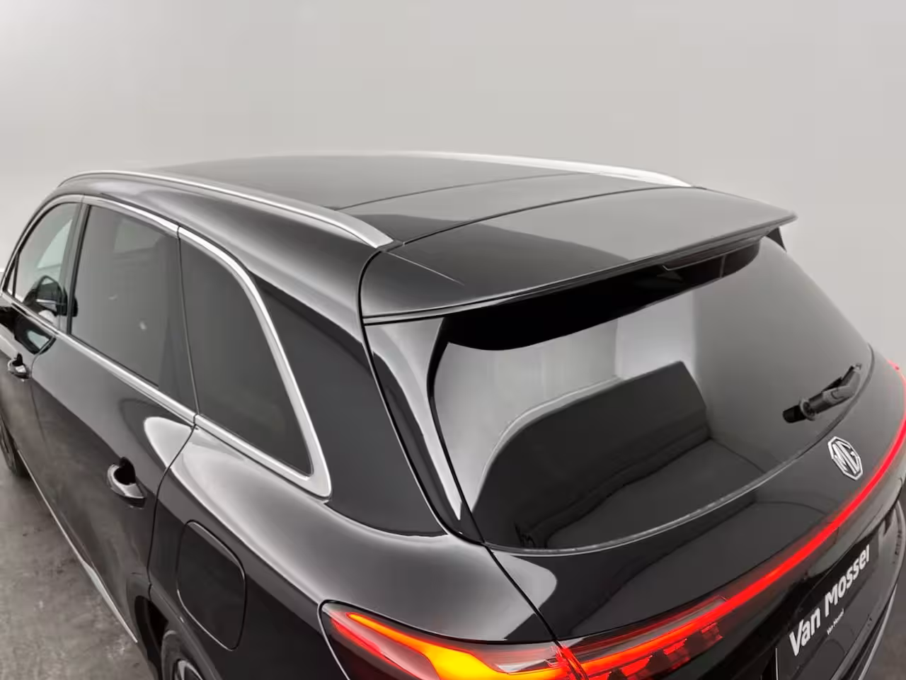 MG MGS6 EV Luxury 2WD 77kWh | 1500kg Trekgewicht | Panoramadak | 360 Camera | Head-Up Display | Ambie