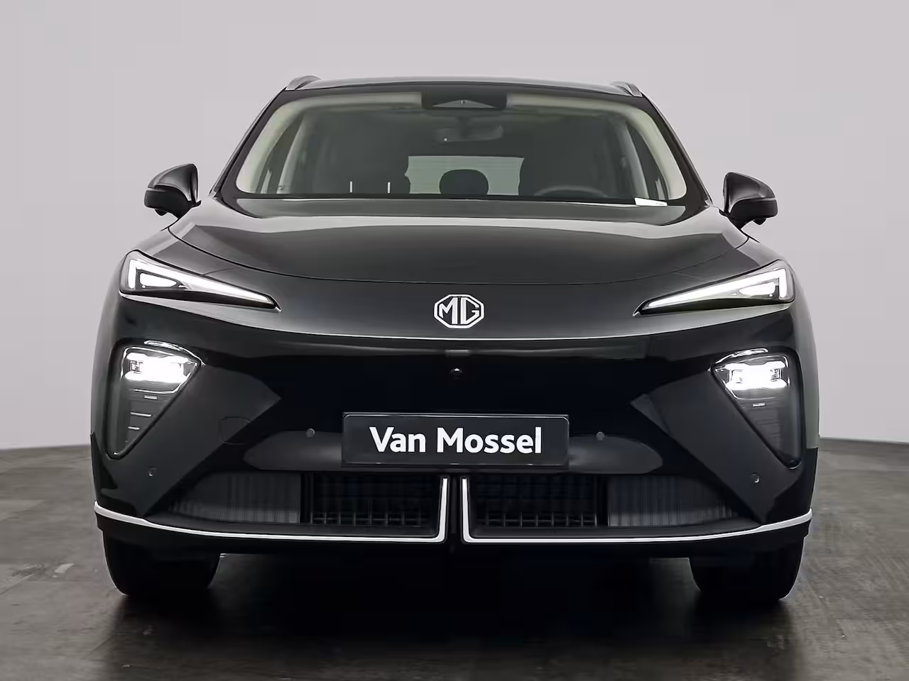 MG MGS6 EV Luxury 2WD 77kWh | 1500kg Trekgewicht | Panoramadak | 360 Camera | Head-Up Display | Ambie