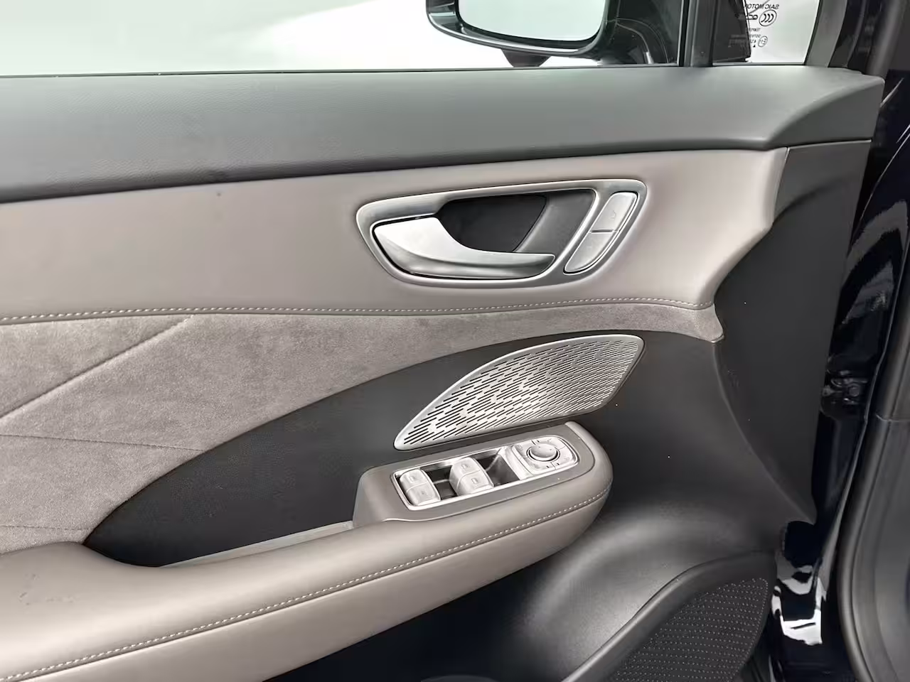 MG MGS6 EV Luxury 2WD 77kWh | 1500kg Trekgewicht | Panoramadak | 360 Camera | Head-Up Display | Ambie