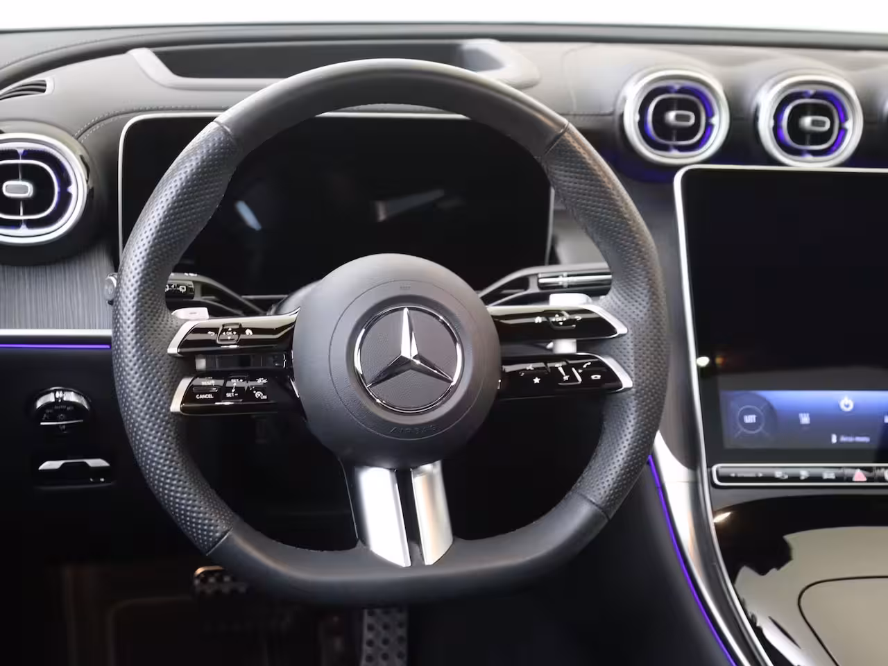 Mercedes-Benz GLC-klasse 300e 4MATIC Business Solution AMG / Winterpakket / Memory-Stoelen / Headup-Display / Trekh