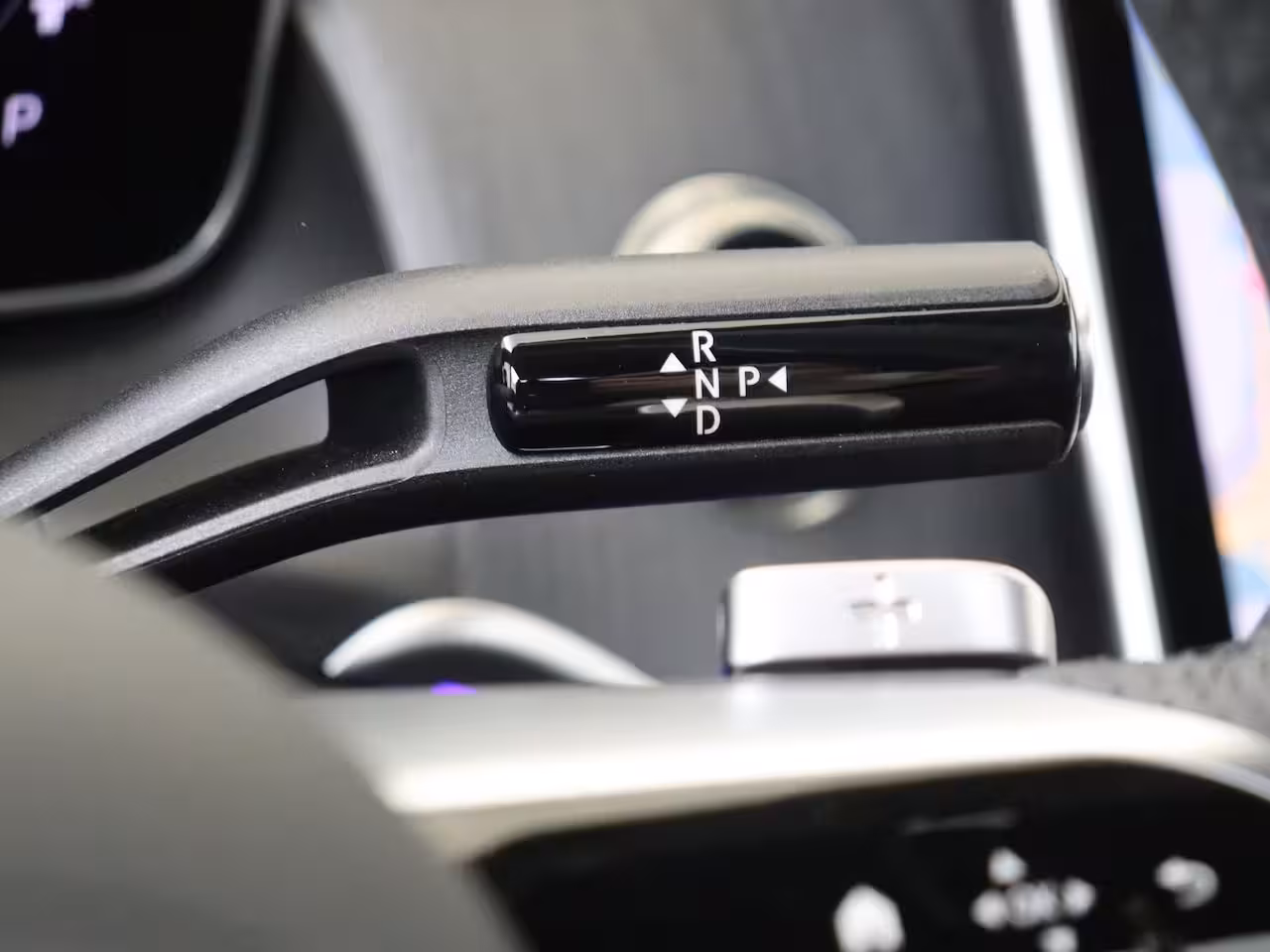 Mercedes-Benz GLC-klasse 300e 4MATIC Business Solution AMG / Winterpakket / Memory-Stoelen / Headup-Display / Trekh