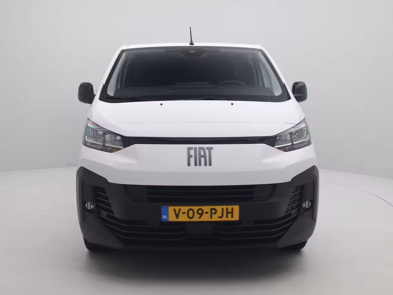 Fiat Scudo 2.0 Diesel 145 S&S L3 145 PK | Navi | 3 Zits | Achter Deuren | Betimmering | BPM vrij
