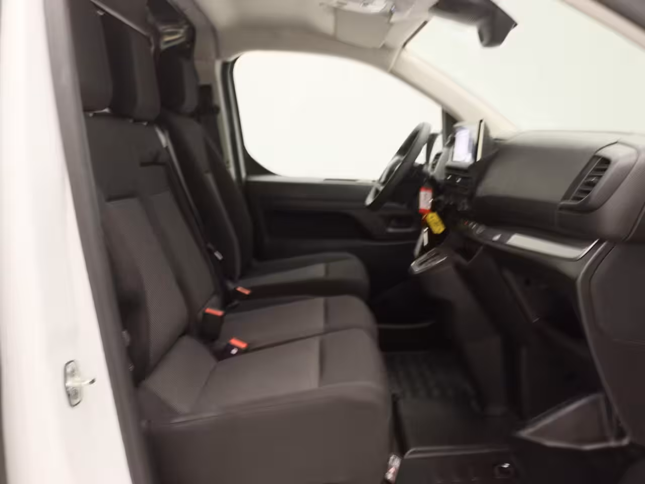 Fiat Scudo 2.0 Diesel 145 S&S L3 145 PK | Navi | 3 Zits | Achter Deuren | Betimmering | BPM vrij