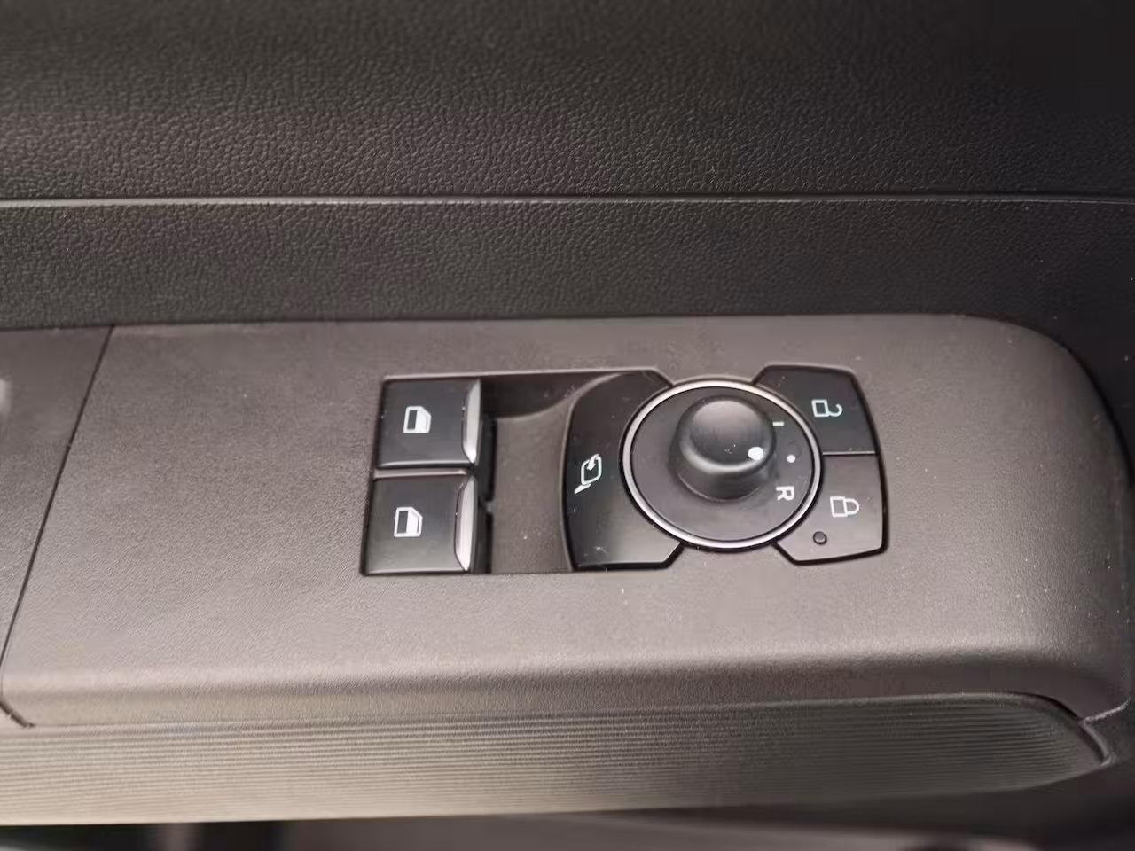 Ford E-Transit Cour. Trend 44 kWh