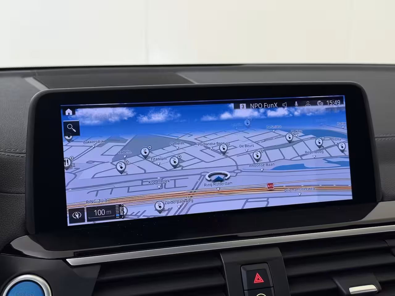 BMW iX3 High Executive 80 kWh | Shadow line pack | Trekhaak | Panoramadak | Apple carplay | Stoelv