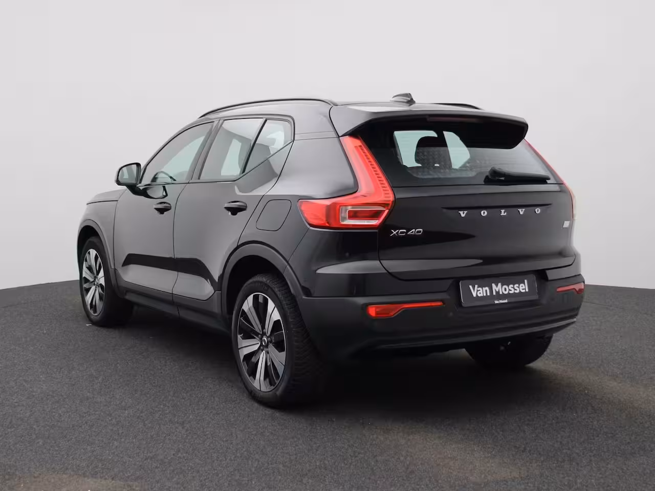 Volvo XC40 Recharge Core | Cruise Control | Achteruitrijcamera | Virtual Cockpit | Climate Control |