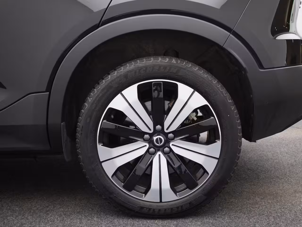 Volvo XC40 Recharge Core | Cruise Control | Achteruitrijcamera | Virtual Cockpit | Climate Control |