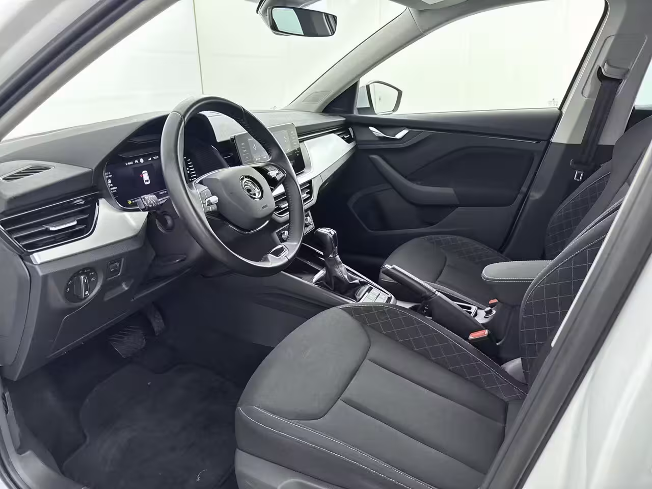 Skoda Scala 1.0 TSI Ambition 110PK | Automaat | Navigatie | Stoelverwarming | Cruise Control | Achteru