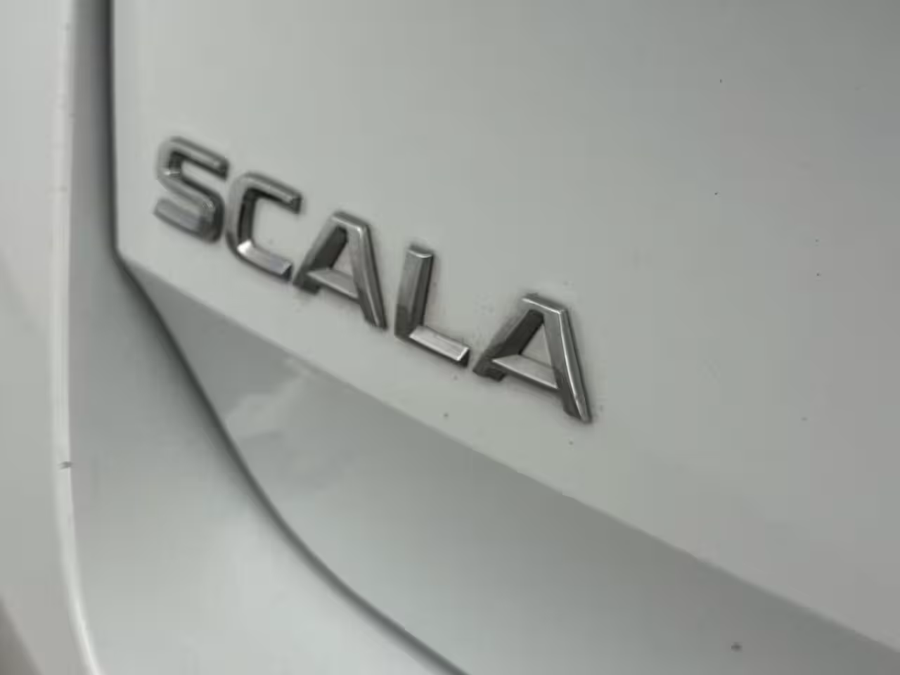Skoda Scala 1.0 TSI Ambition 110PK | Automaat | Navigatie | Stoelverwarming | Cruise Control | Achteru