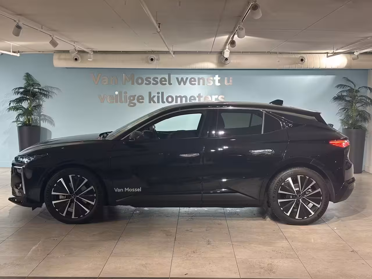 DS No 4 E-Tense Etoile 58.3 kWh | DEMO | Electrische stoelen | Head up Display| Alcantara | 360 Vi