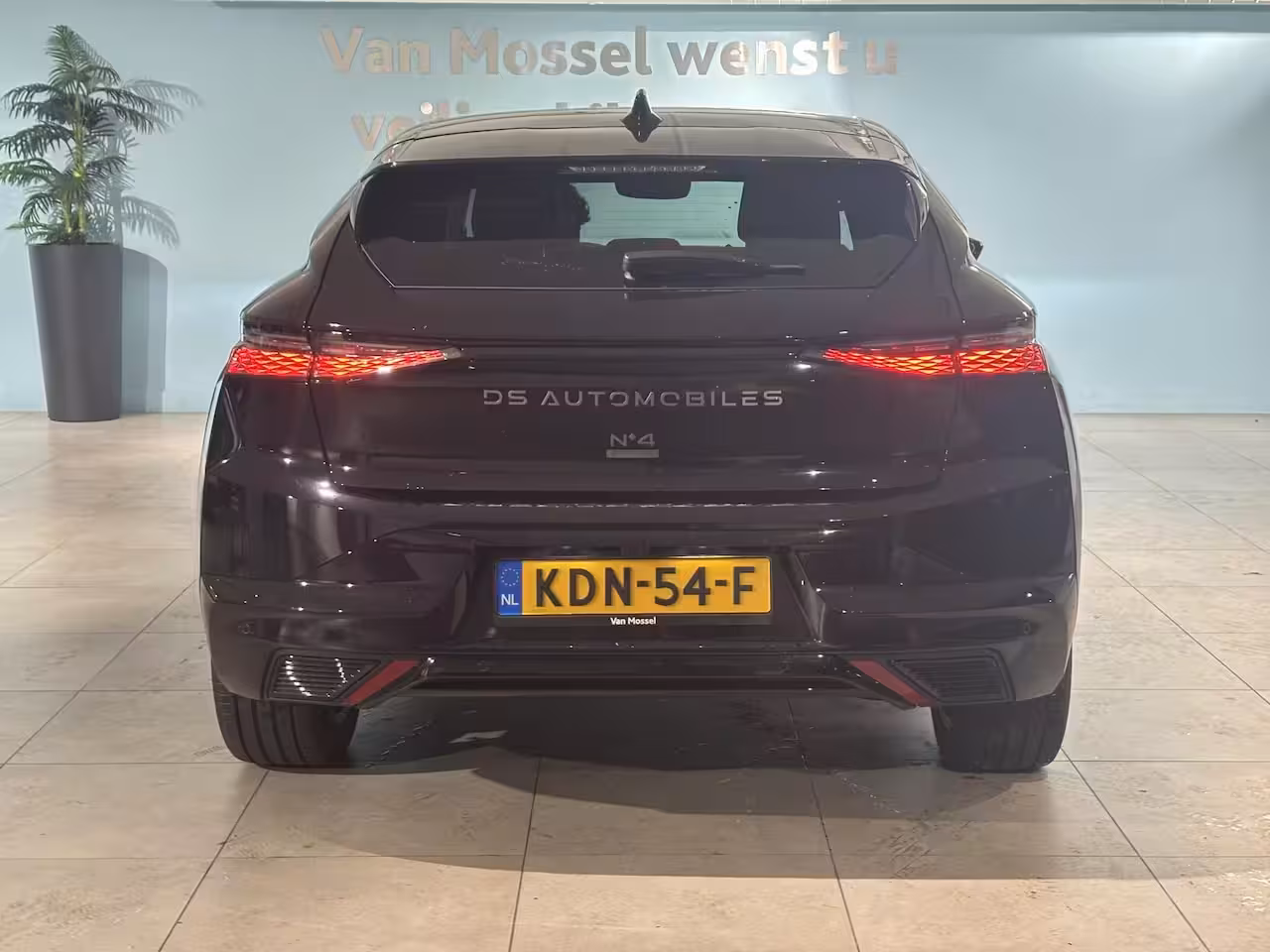 DS No 4 E-Tense Etoile 58.3 kWh | DEMO | Electrische stoelen | Head up Display| Alcantara | 360 Vi