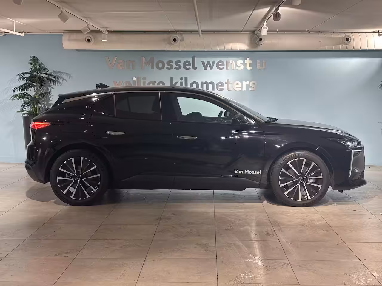 DS No 4 E-Tense Etoile 58.3 kWh | DEMO | Electrische stoelen | Head up Display| Alcantara | 360 Vi