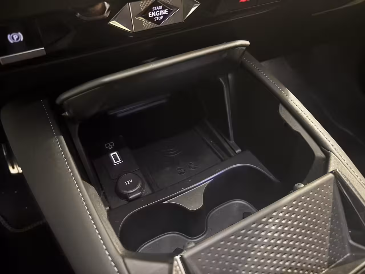 DS No 4 E-Tense Etoile 58.3 kWh | DEMO | Electrische stoelen | Head up Display| Alcantara | 360 Vi