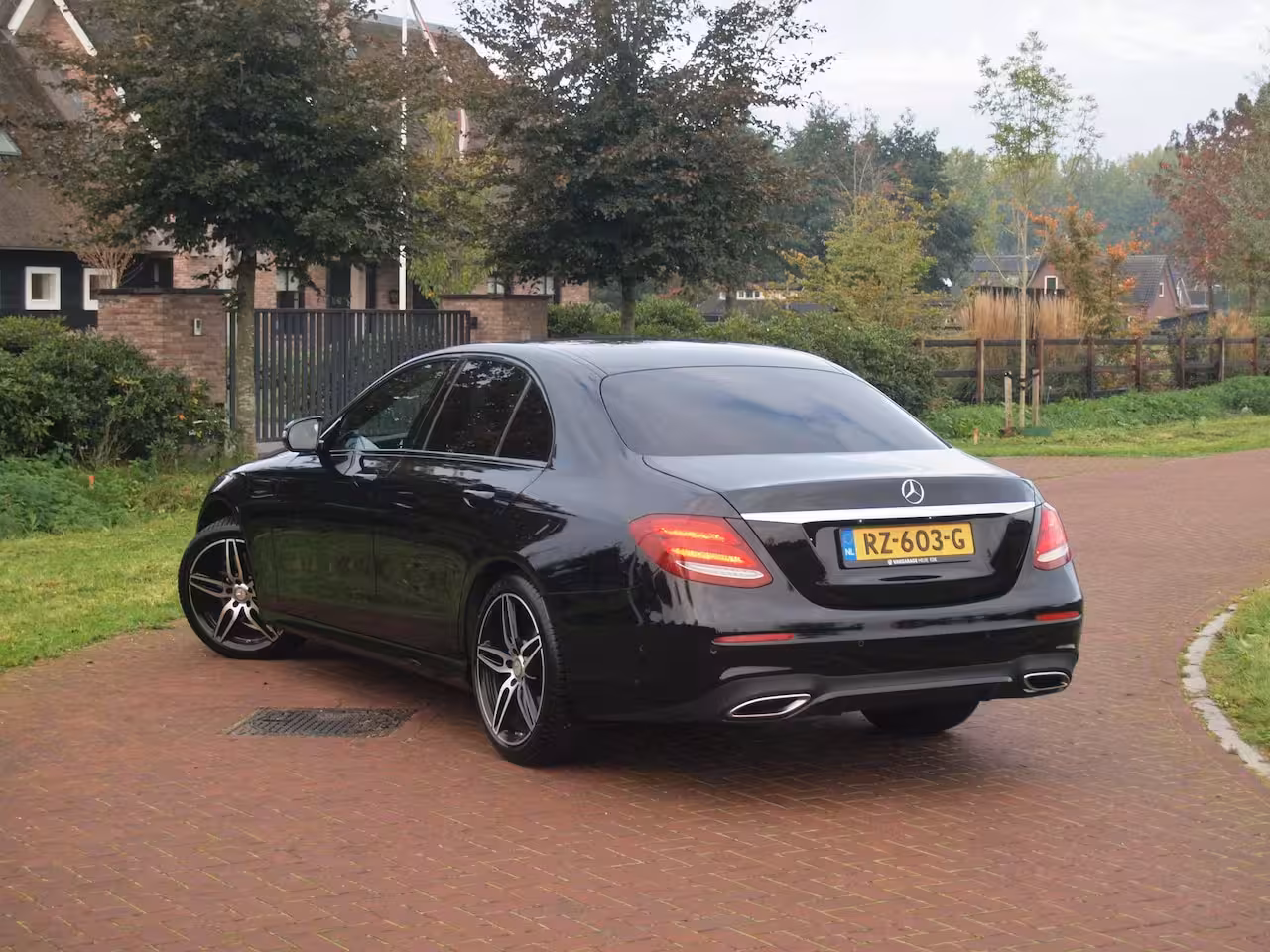 Mercedes-Benz E-klasse 200 Prestige Plus AMG | Widescreen Display | AMG-Pakket | Burmester | Sfeerverlichting | C