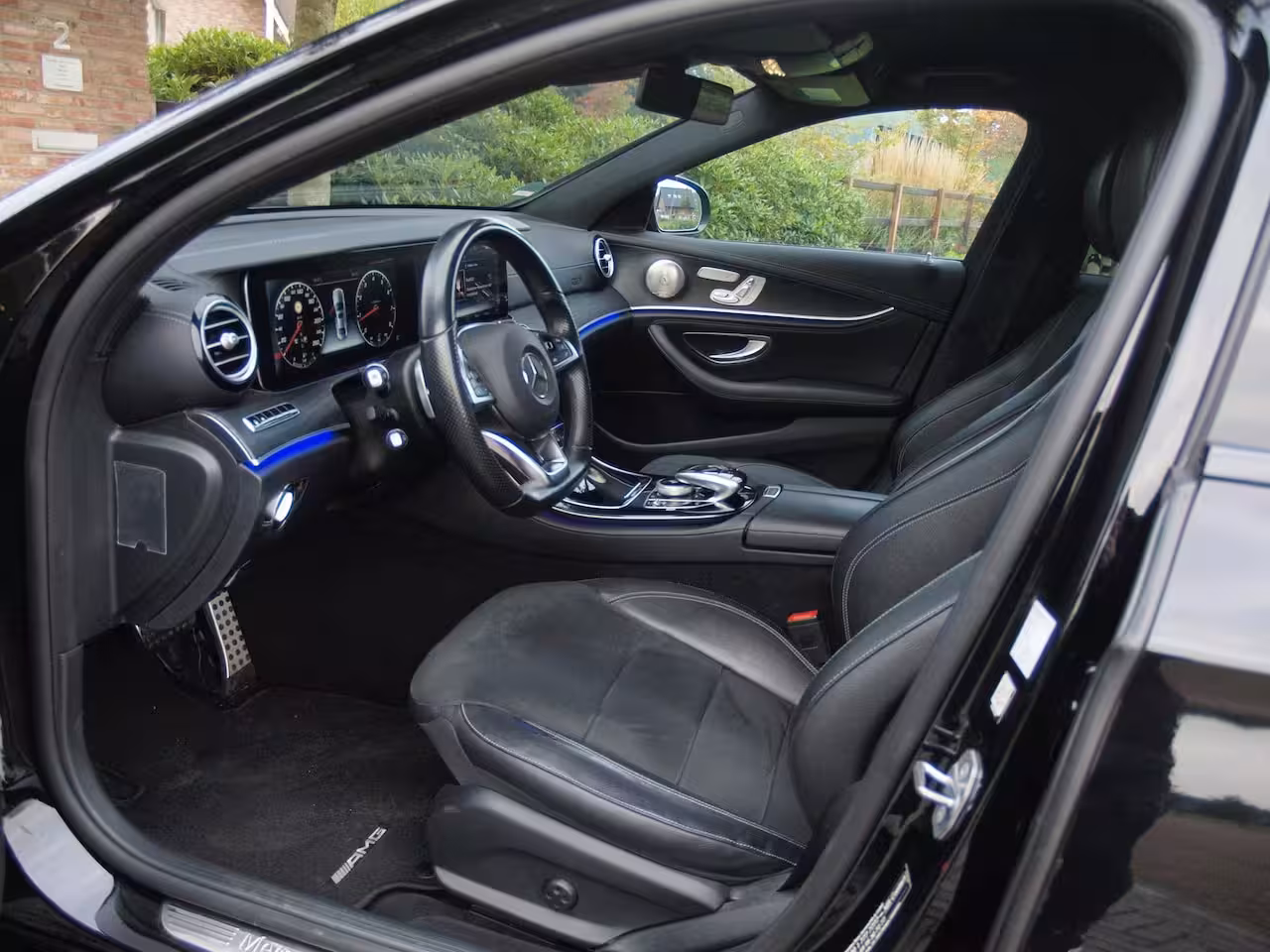 Mercedes-Benz E-klasse 200 Prestige Plus AMG | Widescreen Display | AMG-Pakket | Burmester | Sfeerverlichting | C