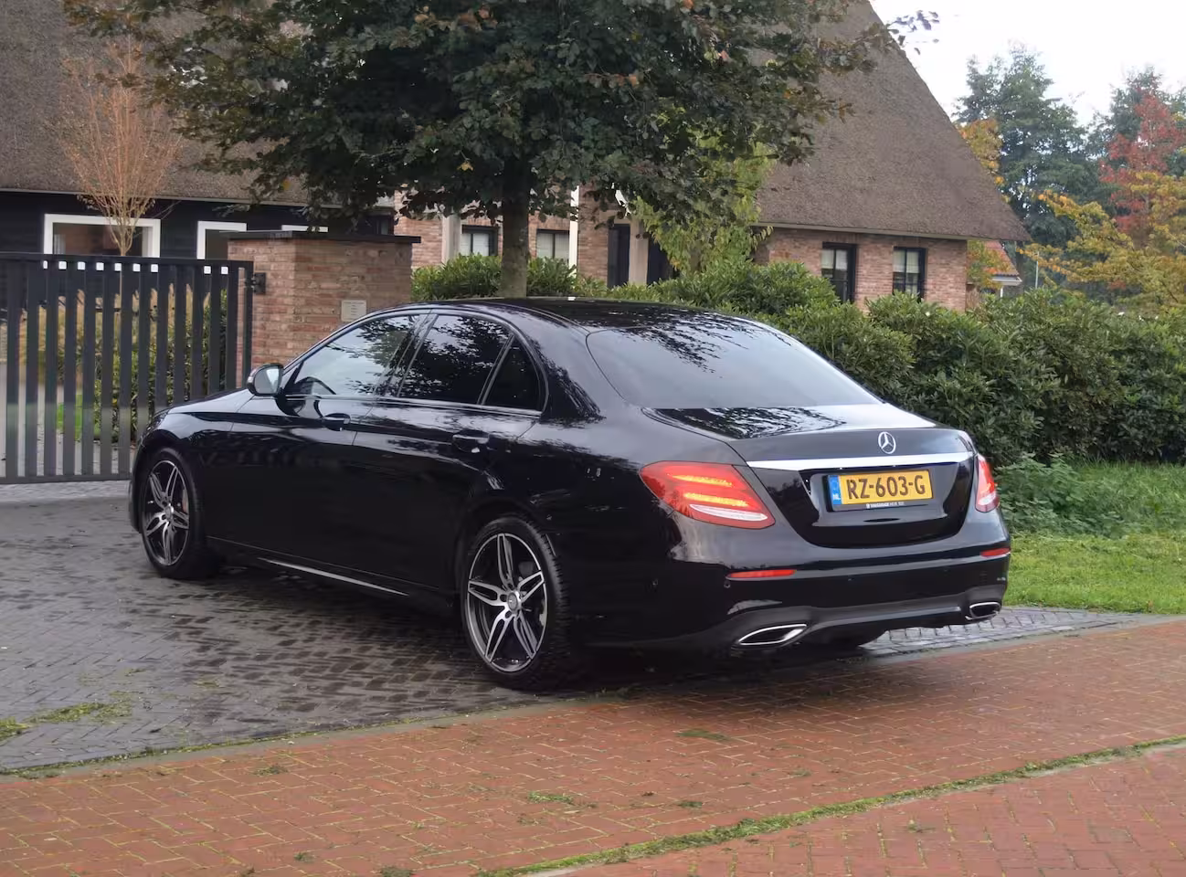 Mercedes-Benz E-klasse 200 Prestige Plus AMG | Widescreen Display | AMG-Pakket | Burmester | Sfeerverlichting | C