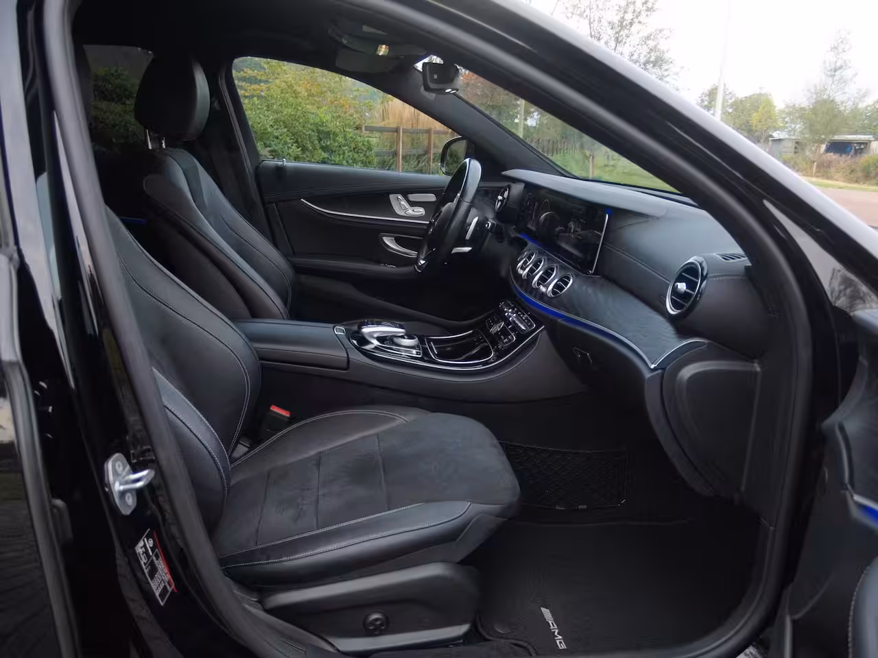 Mercedes-Benz E-klasse 200 Prestige Plus AMG | Widescreen Display | AMG-Pakket | Burmester | Sfeerverlichting | C