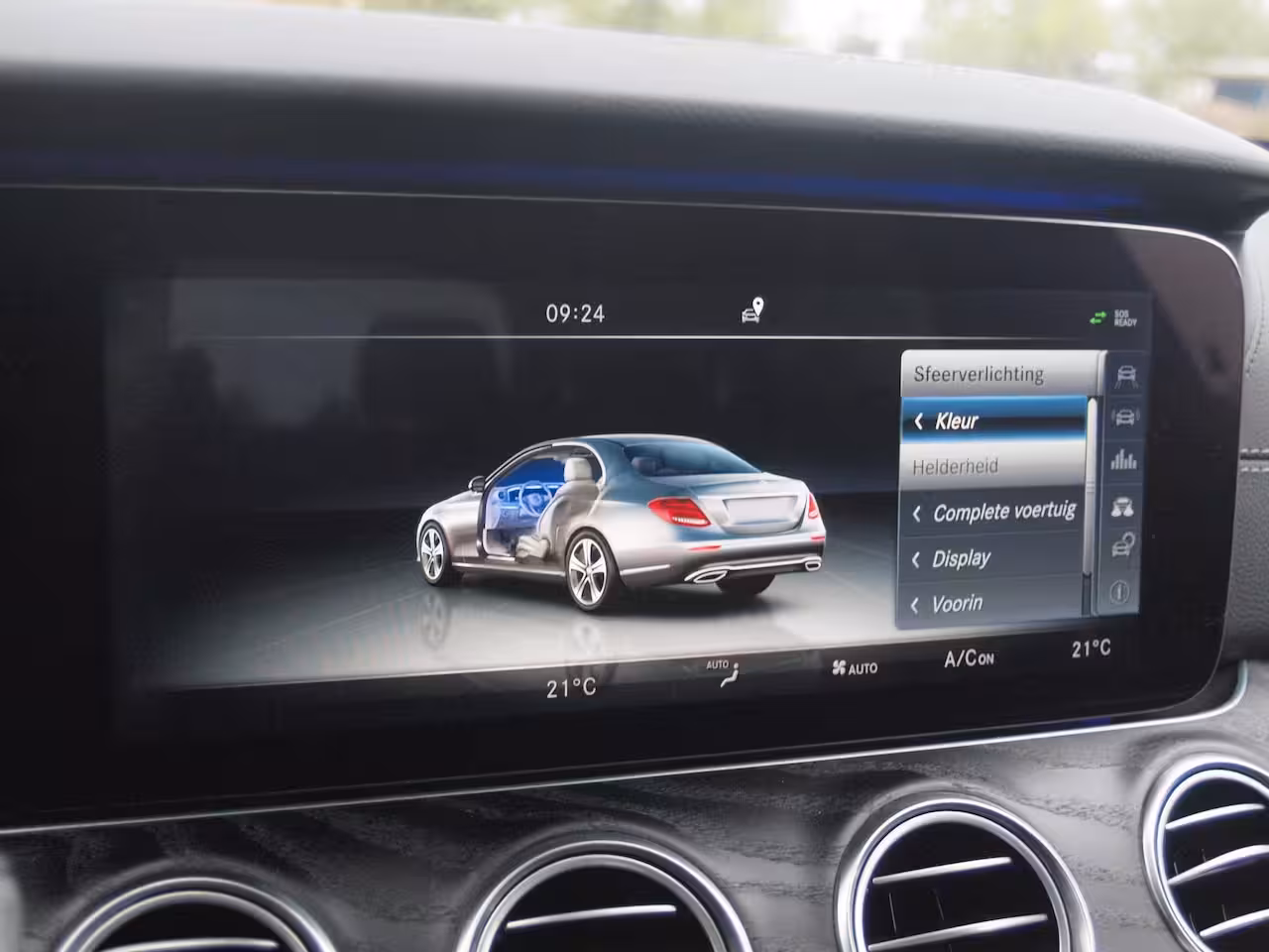 Mercedes-Benz E-klasse 200 Prestige Plus AMG | Widescreen Display | AMG-Pakket | Burmester | Sfeerverlichting | C