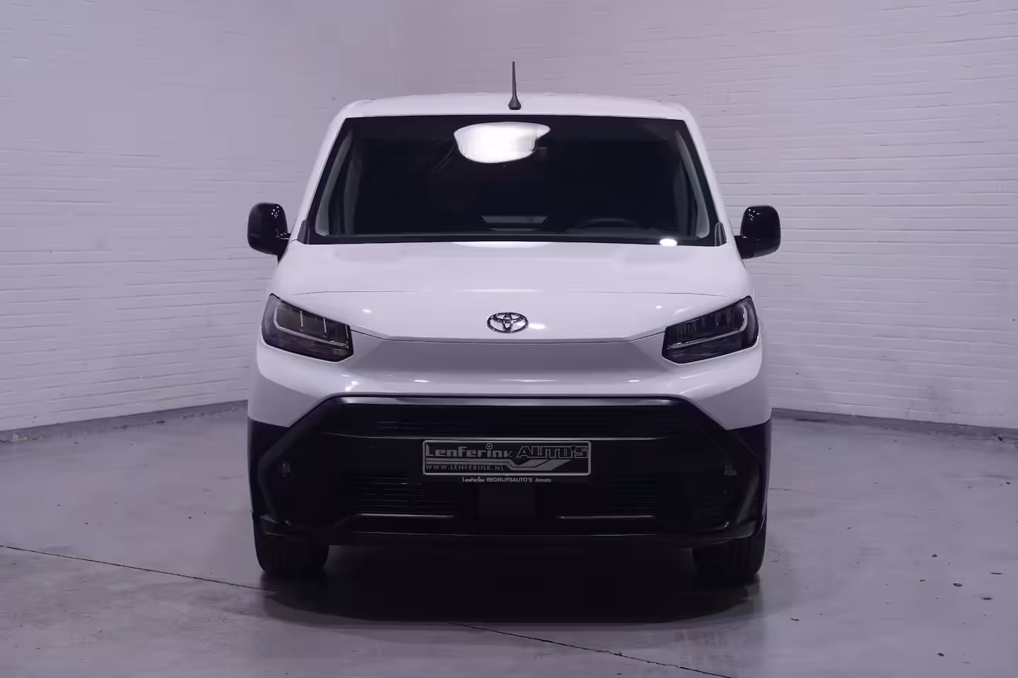 Toyota ProAce City 1.5 D-4D 130 pk L1 Navigator Navi, Camera, Apple Carplay, Cruise Control, Laadruimte Pakke