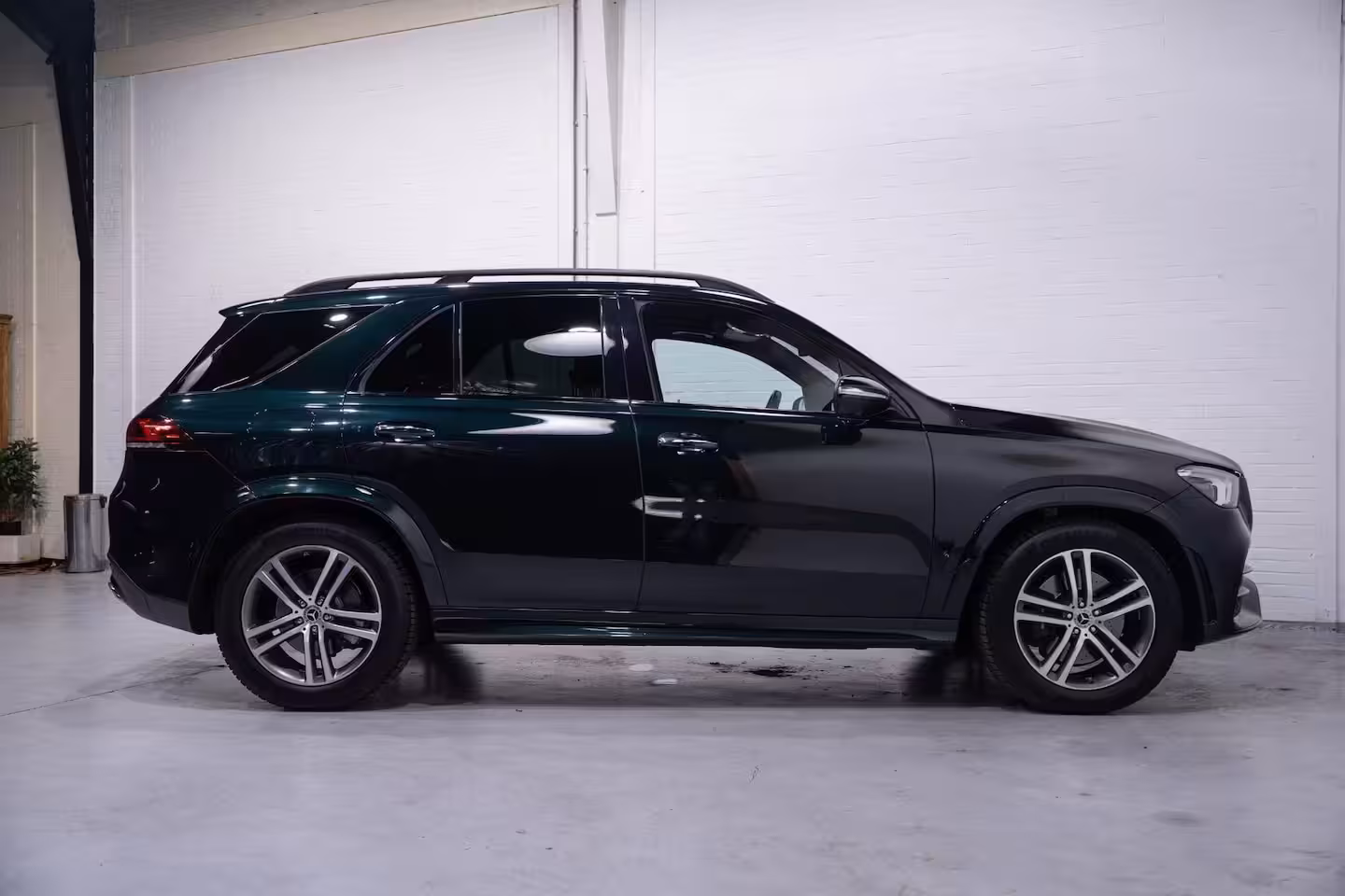 Mercedes-Benz GLE-Klasse 400 cdi GLE 400 d 4MATIC pano-dak luchtvering lederen-bekleding HUD ACC burmester private