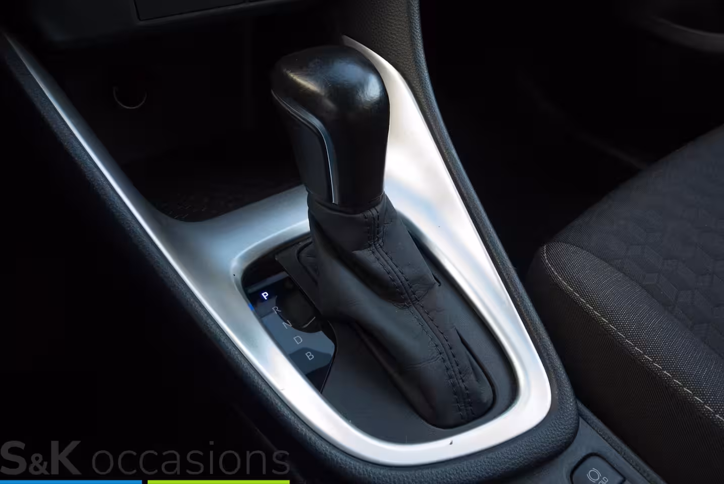 Toyota Yaris 1.5 Hybrid 10j Garantie Dynamic Navi LED Keyless