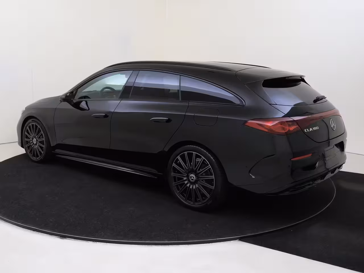 Mercedes-Benz CLA-klasse Shooting Brake 180 Business Solution AMG