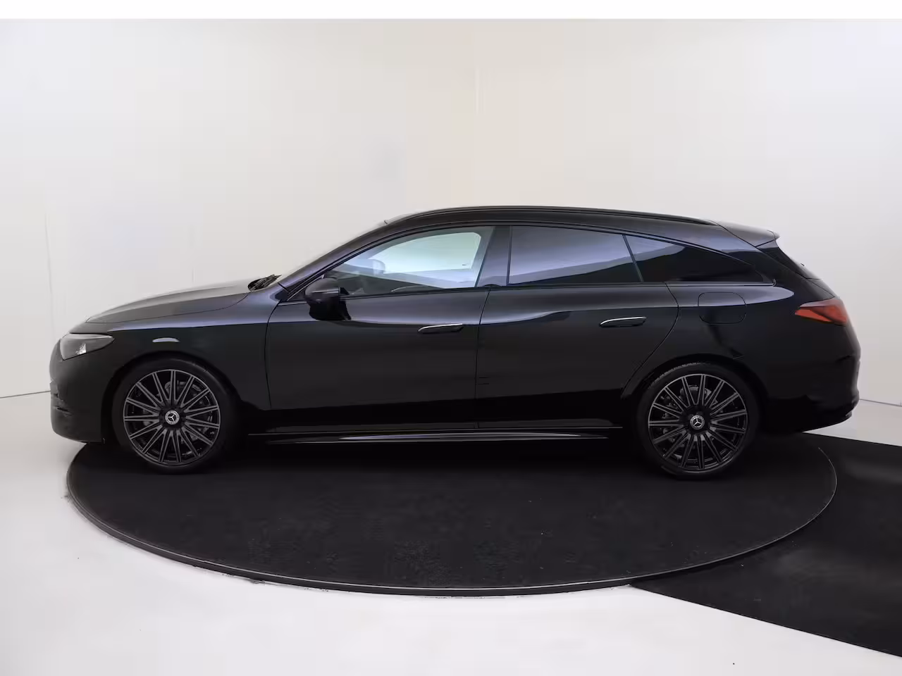 Mercedes-Benz CLA-klasse Shooting Brake 180 Business Solution AMG