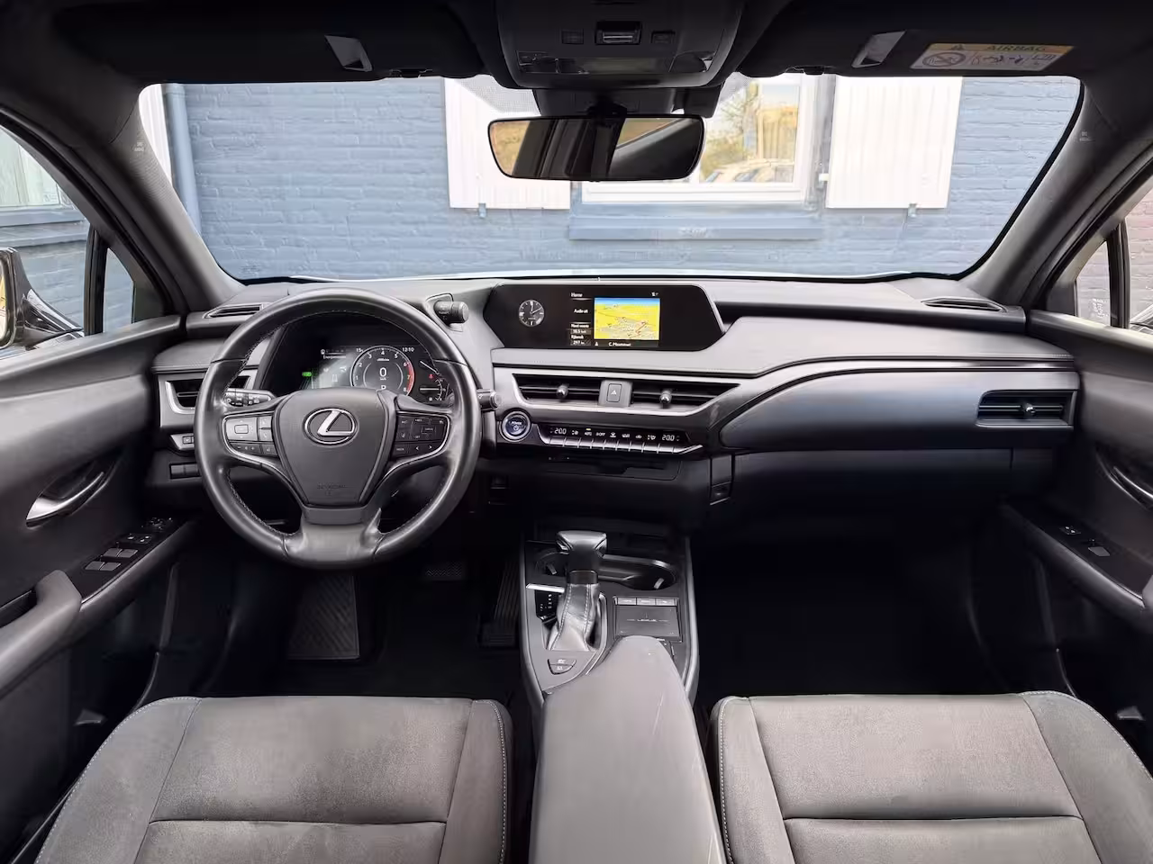 Lexus UX 250h AWD Executive Line | Adaptieve Cruise Control | Verwarmde voorstoelen | Alcantara Bek