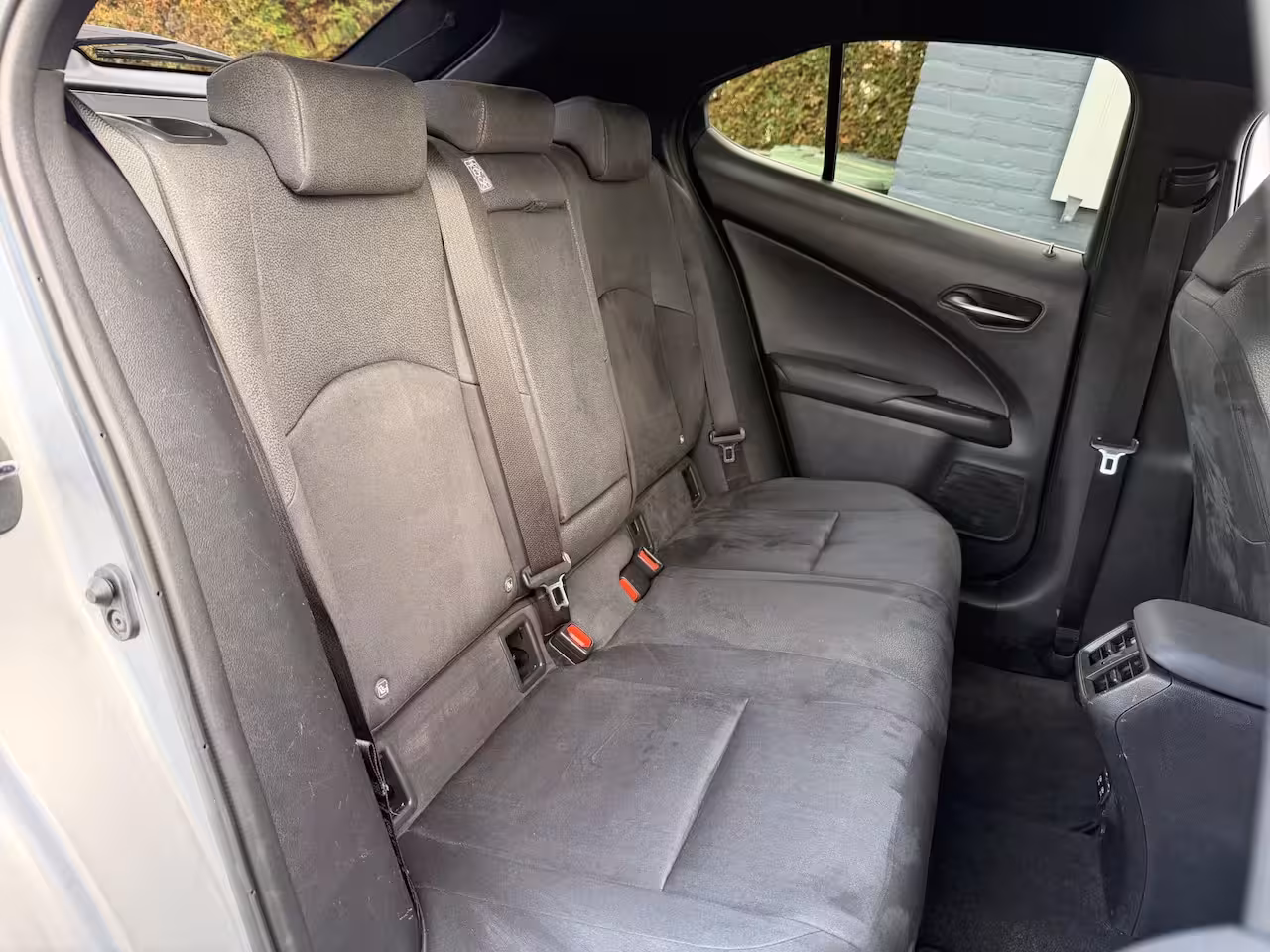 Lexus UX 250h AWD Executive Line | Adaptieve Cruise Control | Verwarmde voorstoelen | Alcantara Bek