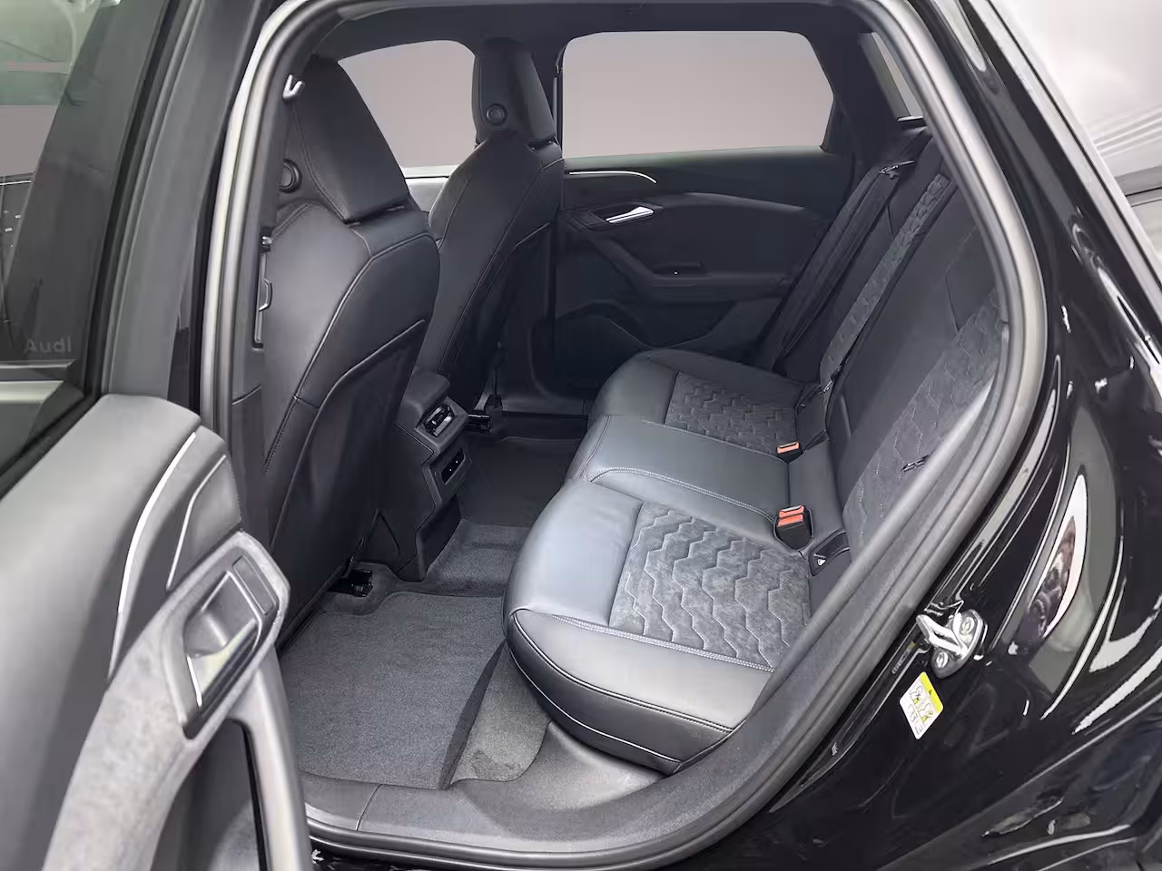 Audi A6 Avant e-tron e-tron 286pk S edition