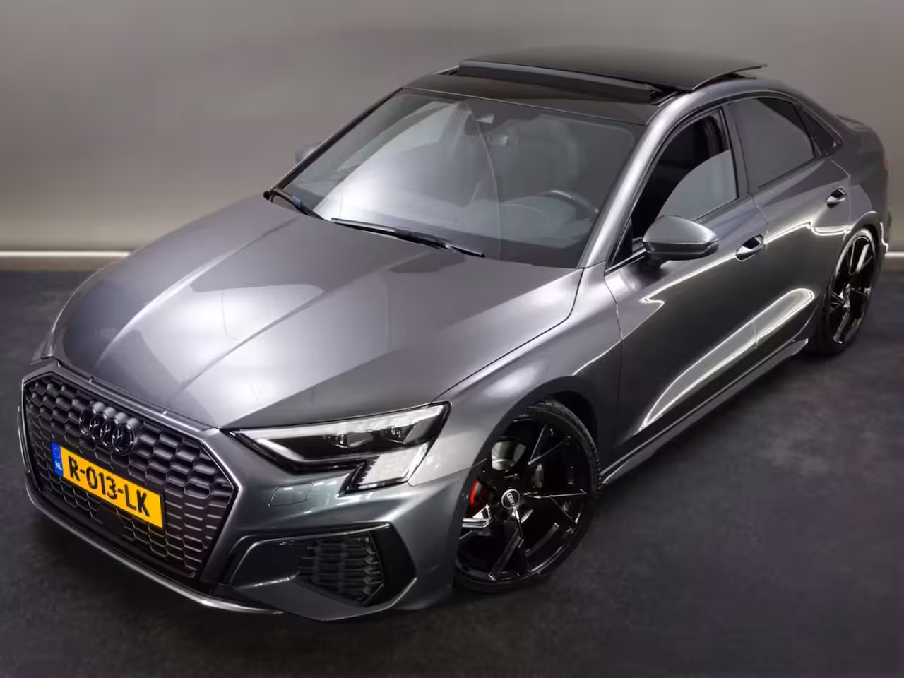 Audi A3 Limousine 35 TFSI Edition One (RS-STOELEN, ADAPTIVE CRUISE, PANO, APPLE CARPLAY/ANDROID AUTO, STOELV