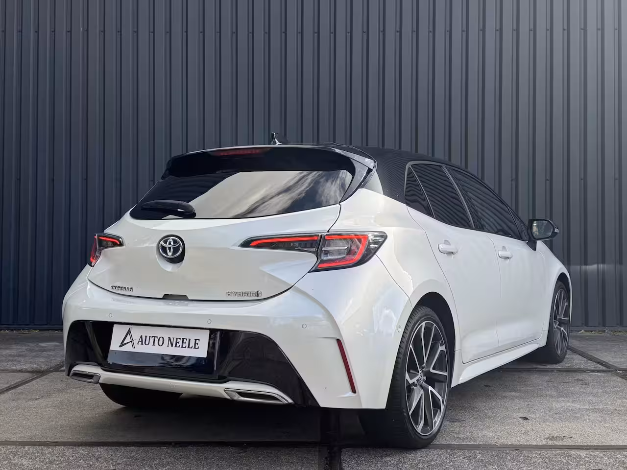 Toyota Corolla 2.0 Hybrid 184 pk Executive Two-Tone, Dealeronderh, JBL