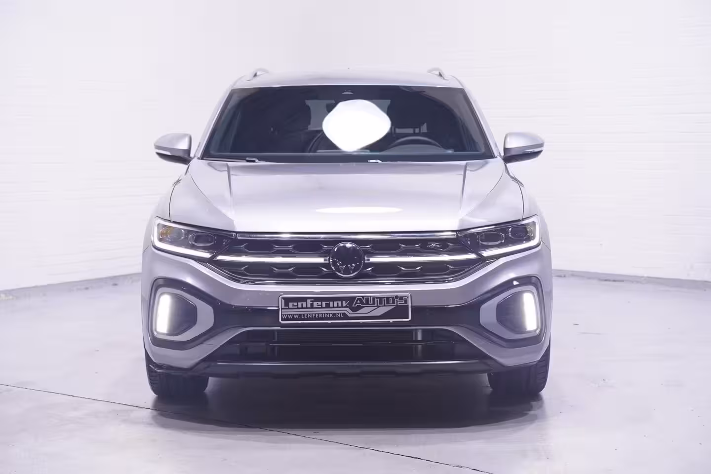 Volkswagen T-Roc 1.5 TSI 150 pk Aut. R Line Ext/Int. Matrix LED Dodehoek Assist, Elek. Achterklep, 19" LMV,