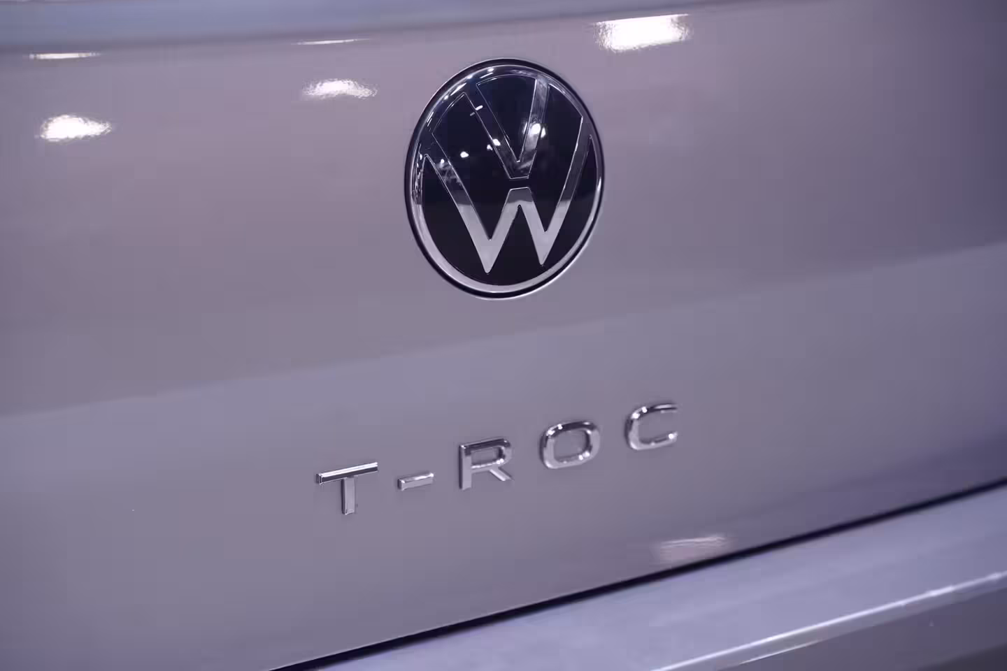 Volkswagen T-Roc 1.5 TSI 150 pk Aut. R Line Ext/Int. Matrix LED Dodehoek Assist, Elek. Achterklep, 19" LMV,