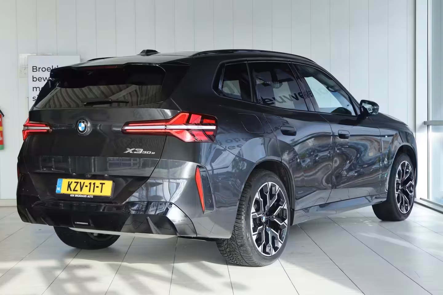 BMW X3 30e xDrive M-Sport | Harman & Kardon | Head-up | 360 Camera | Panoramadak | Stoelverwarmin