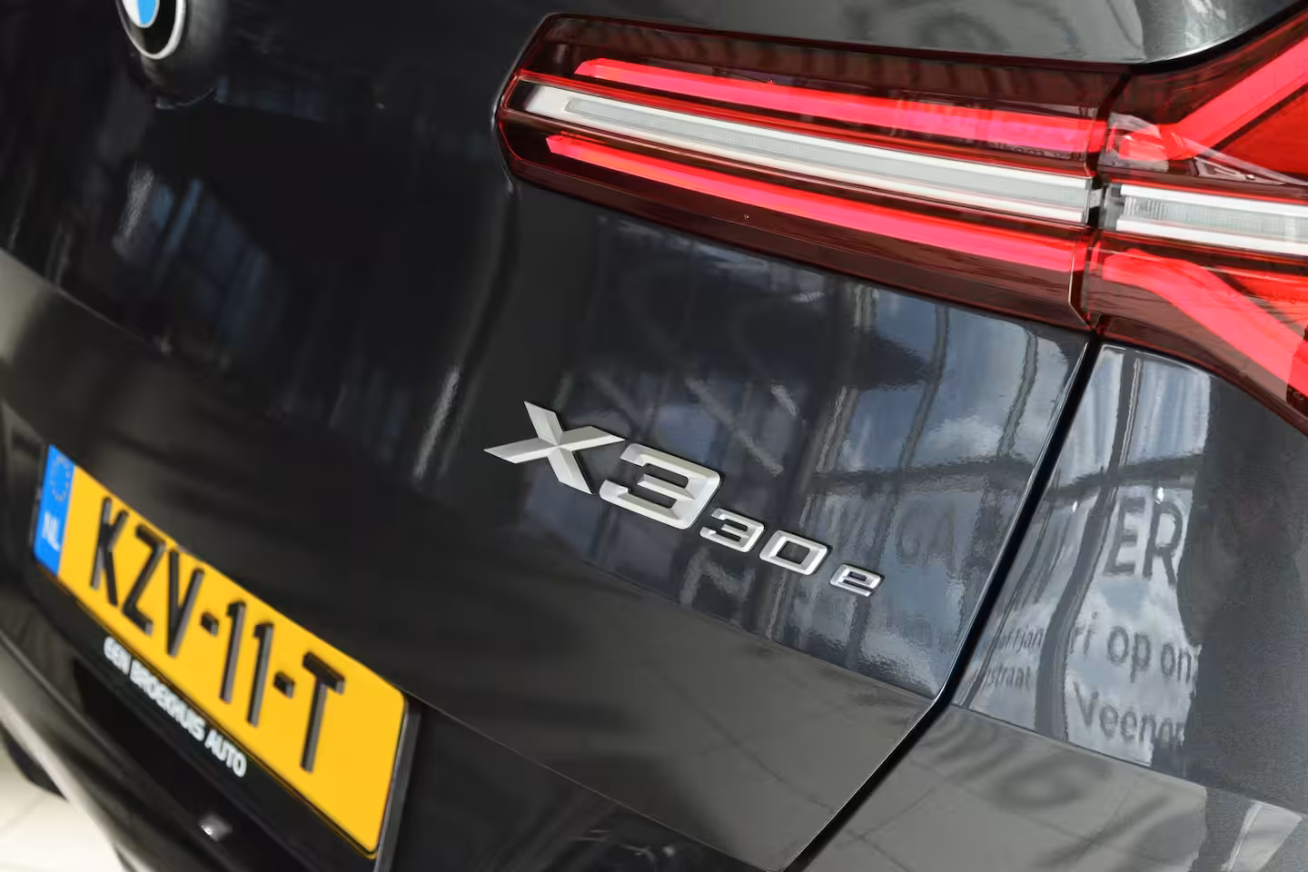 BMW X3 30e xDrive M-Sport | Harman & Kardon | Head-up | 360 Camera | Panoramadak | Stoelverwarmin