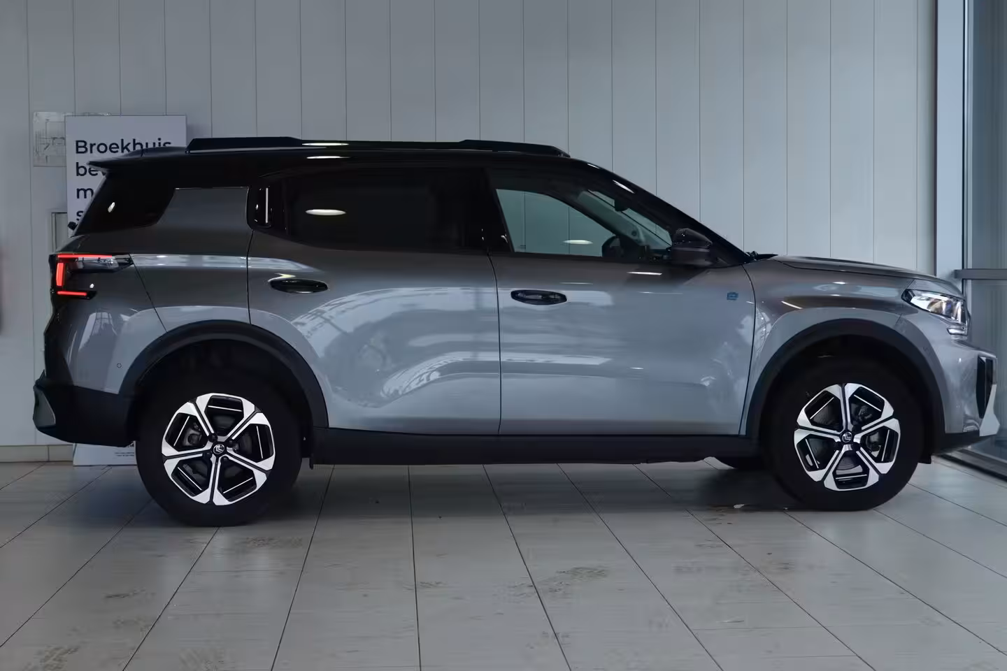 Citroën Ë-C3 Aircross Max 113pk 44 kWh | Cruise Control | Achteruitrijcamera | Climate Control | Navigatie | Car