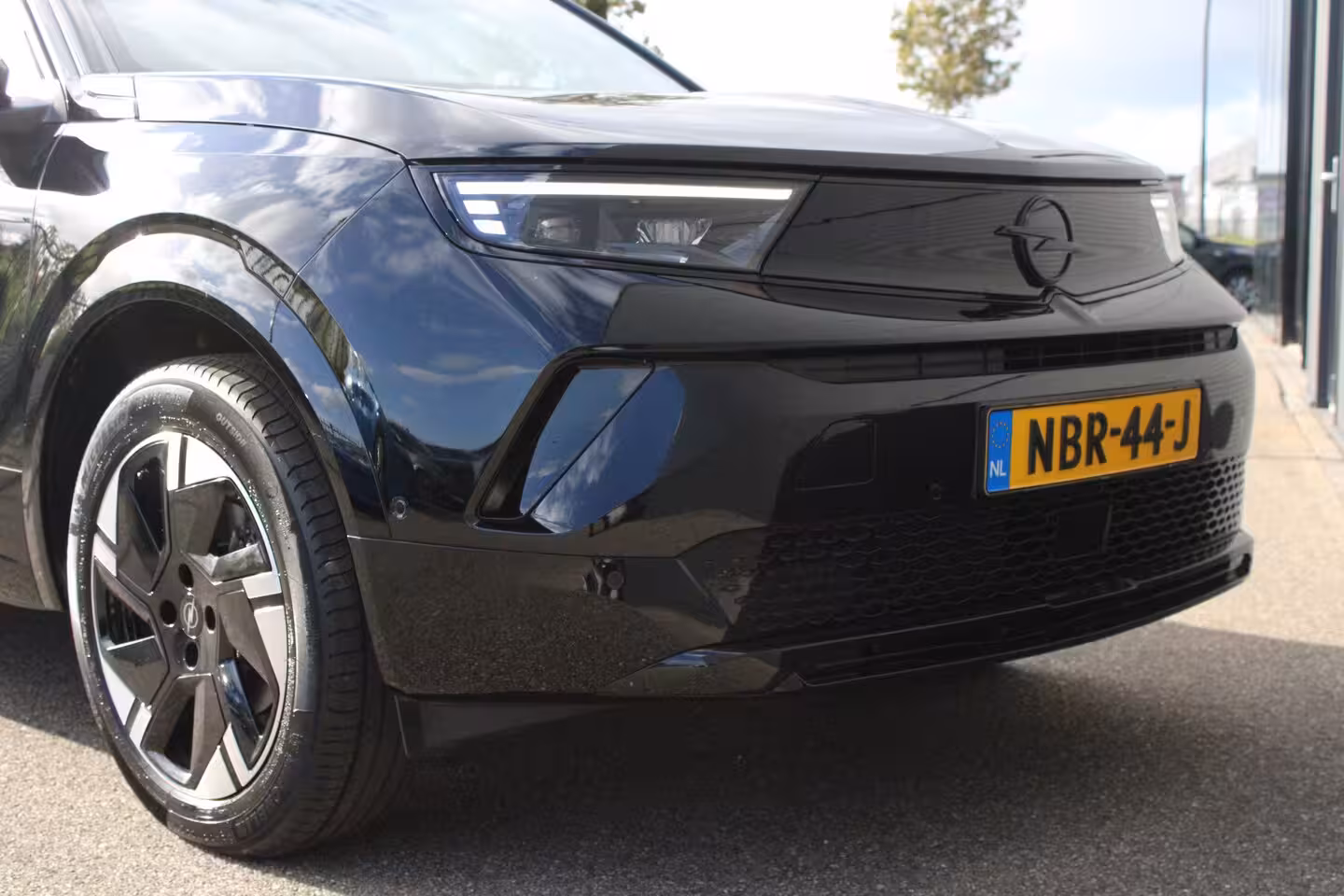 Opel Mokka-e GS 54 kWh | Fase 3 laden | Navigatie | Camera | Stuurverwarming | Apple carplay | Bluetoot