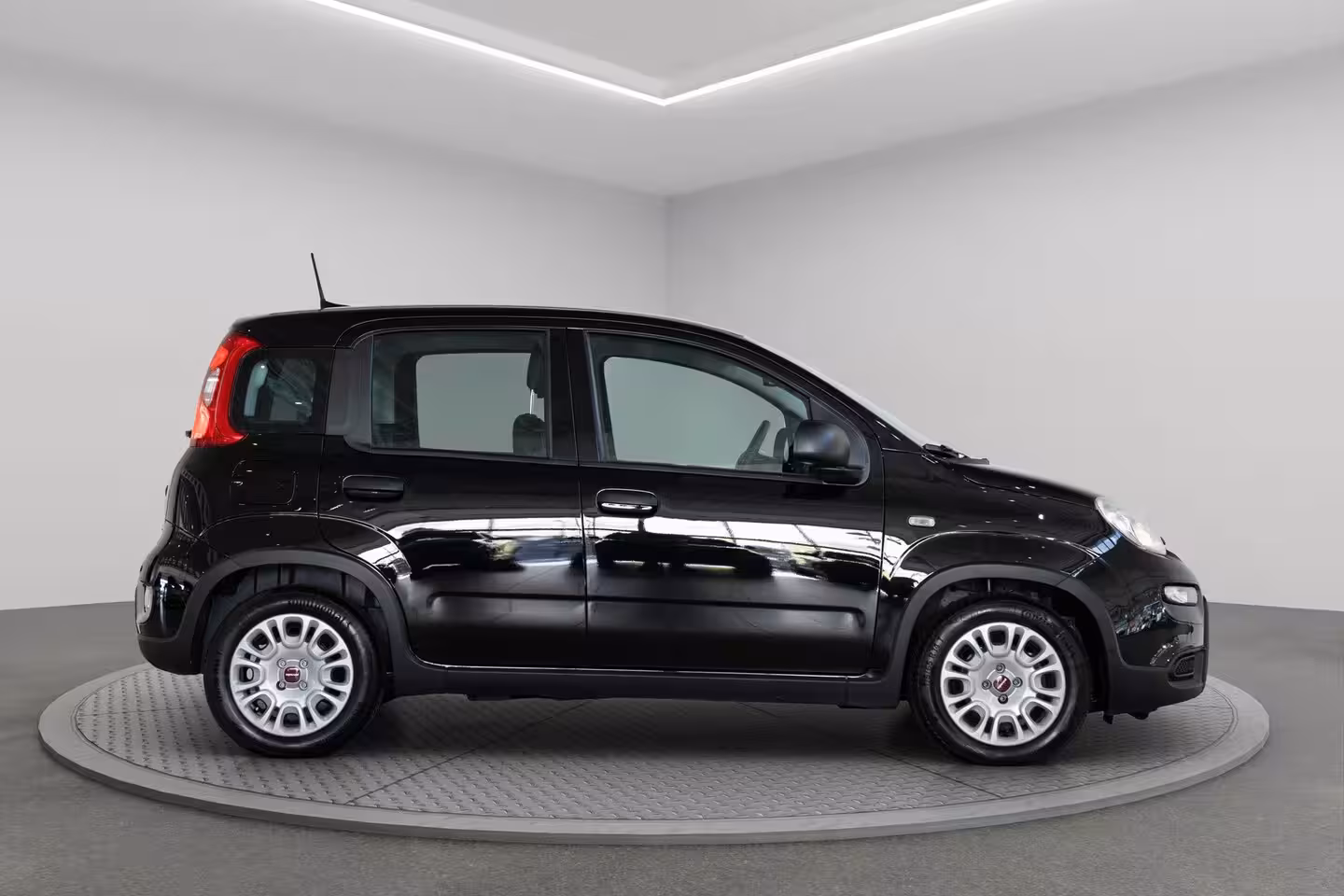 Fiat Panda 1.0 Hybrid | Climate Controle | Parkeersensoren | Apple Carplay & Android Auto | Bestuurde