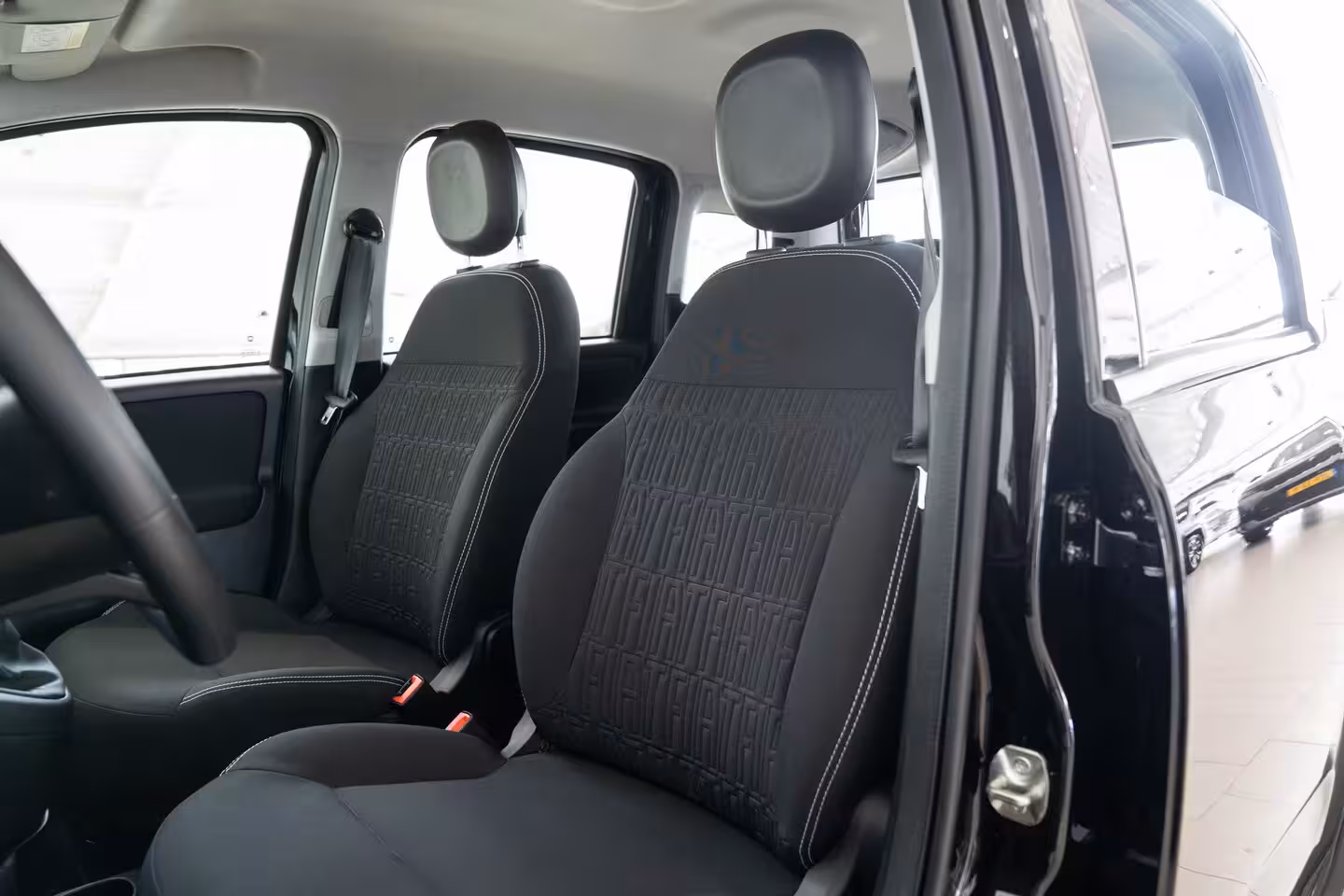 Fiat Panda 1.0 Hybrid | Climate Controle | Parkeersensoren | Apple Carplay & Android Auto | Bestuurde