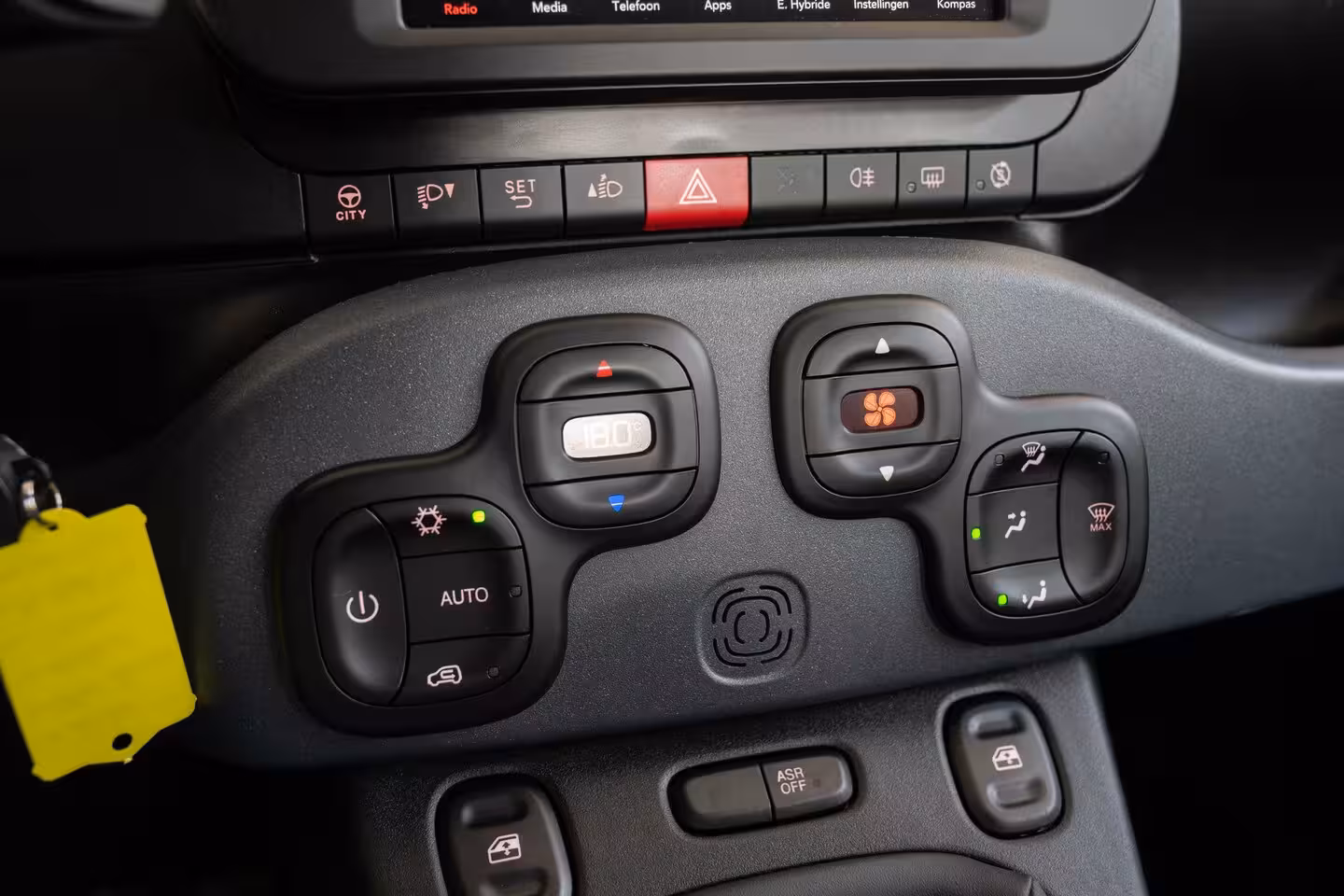 Fiat Panda 1.0 Hybrid | Climate Controle | Parkeersensoren | Apple Carplay & Android Auto | Bestuurde