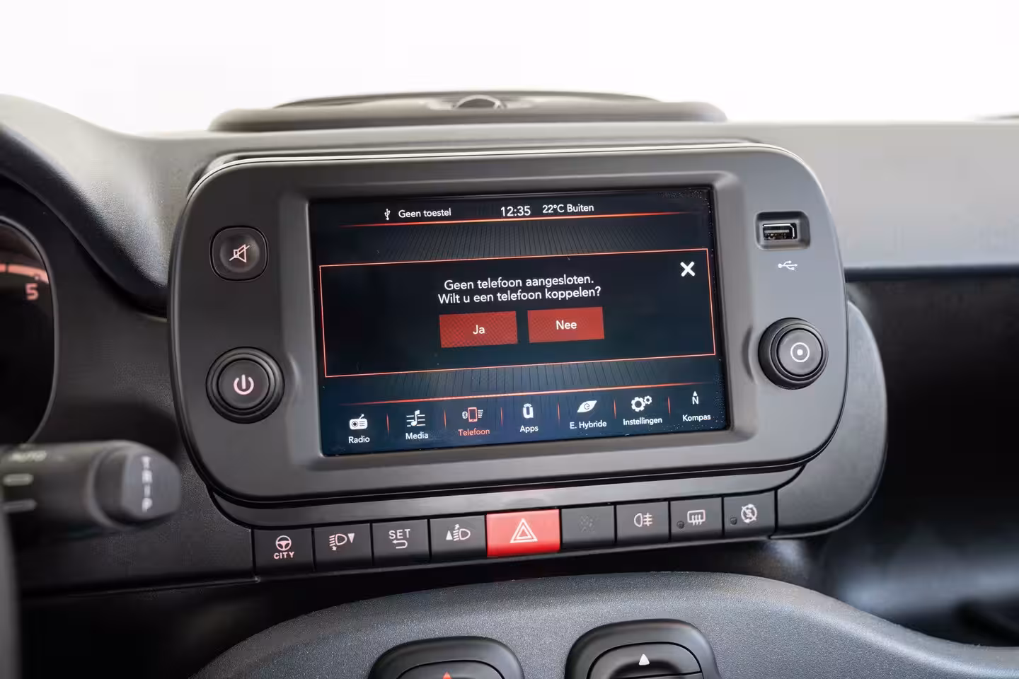Fiat Panda 1.0 Hybrid | Climate Controle | Parkeersensoren | Apple Carplay & Android Auto | Bestuurde