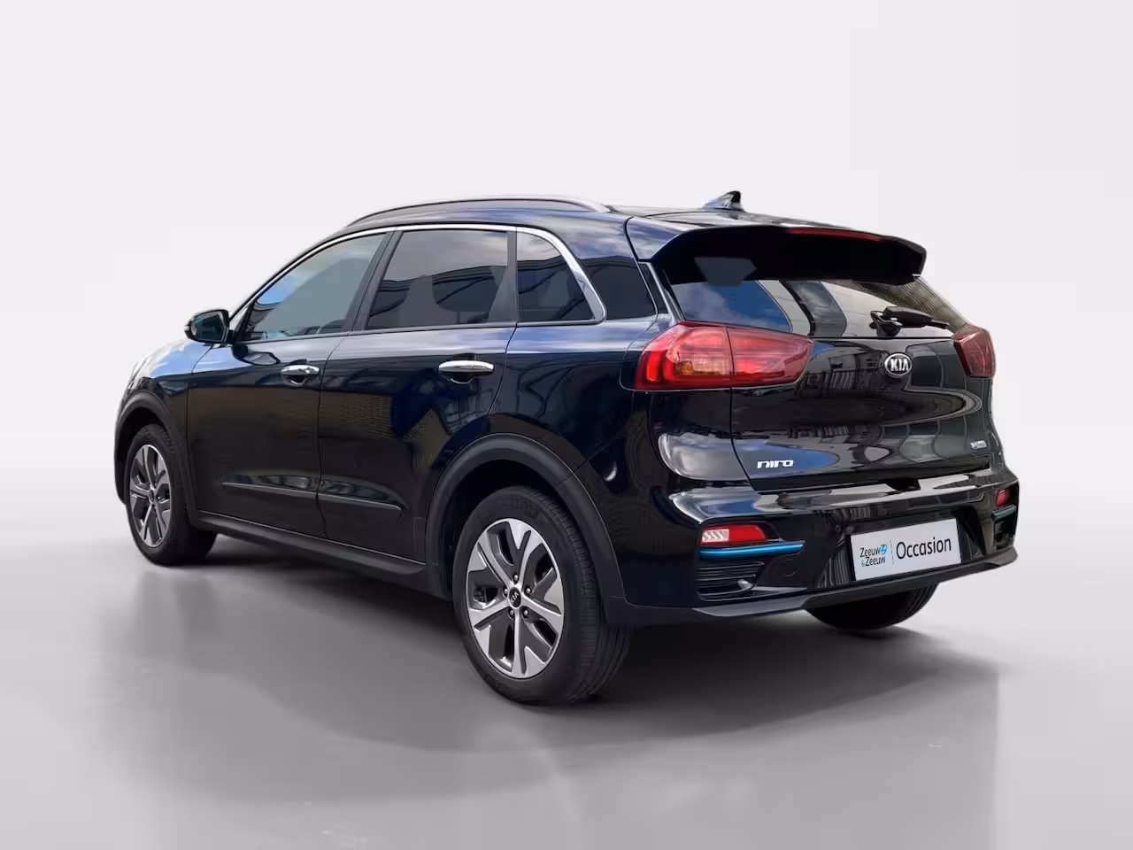 Kia e-Niro ExecutiveLine 64 kWh | Climate control | Leder | Stoel + stuurverwarming en ventilatie | S