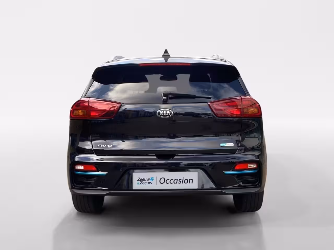 Kia e-Niro ExecutiveLine 64 kWh | Climate control | Leder | Stoel + stuurverwarming en ventilatie | S