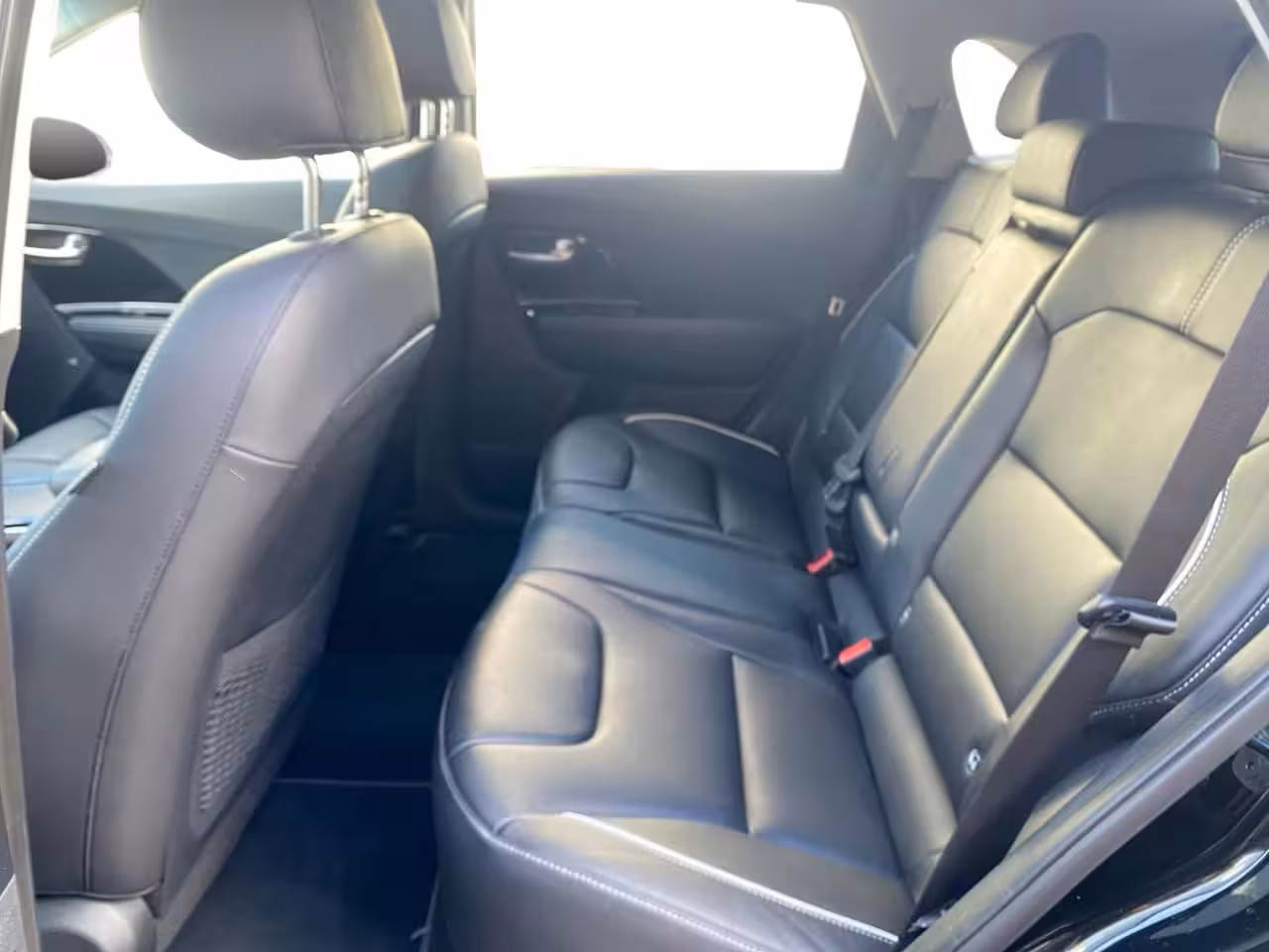 Kia e-Niro ExecutiveLine 64 kWh | Climate control | Leder | Stoel + stuurverwarming en ventilatie | S